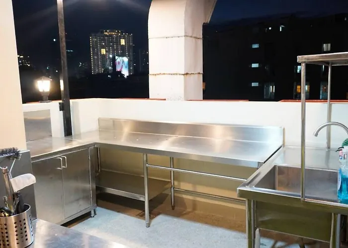 Luxury tent Maria Deck Urban Glamping