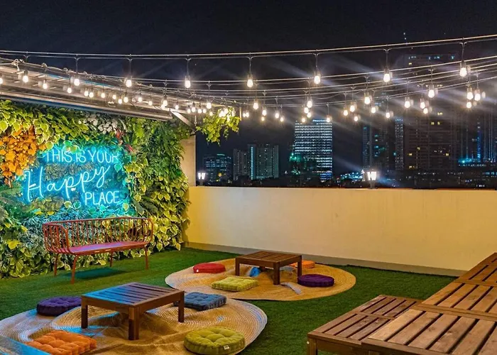 Maria Deck Urban Glamping Manila